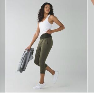 New With Tags! Lululemon Sunset Salutation Crop